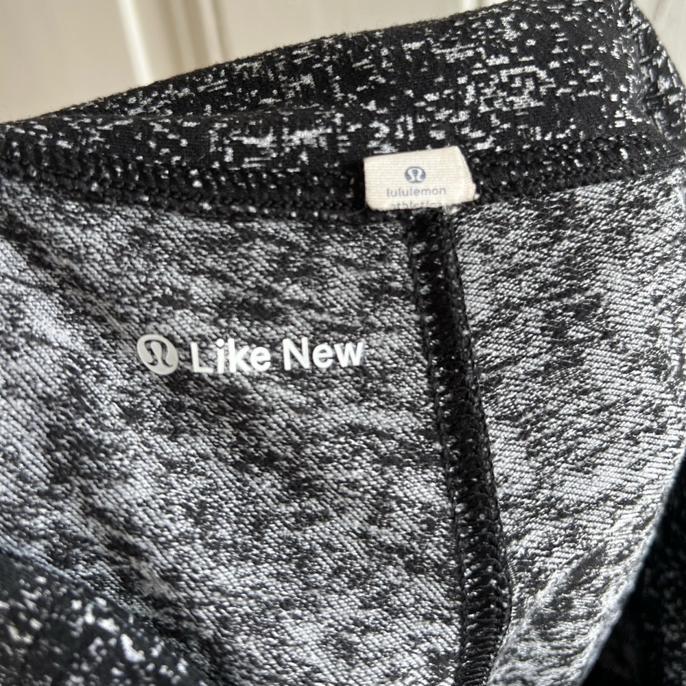 Lululemon Like New Ready to Rulu Pant in Jacquard Black White Size 4 - Picture 7 of 11